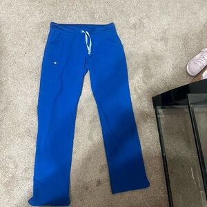 Figs Kade Cargo scrub pants